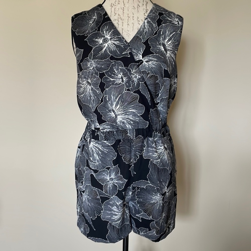 NWT LOFT Romper